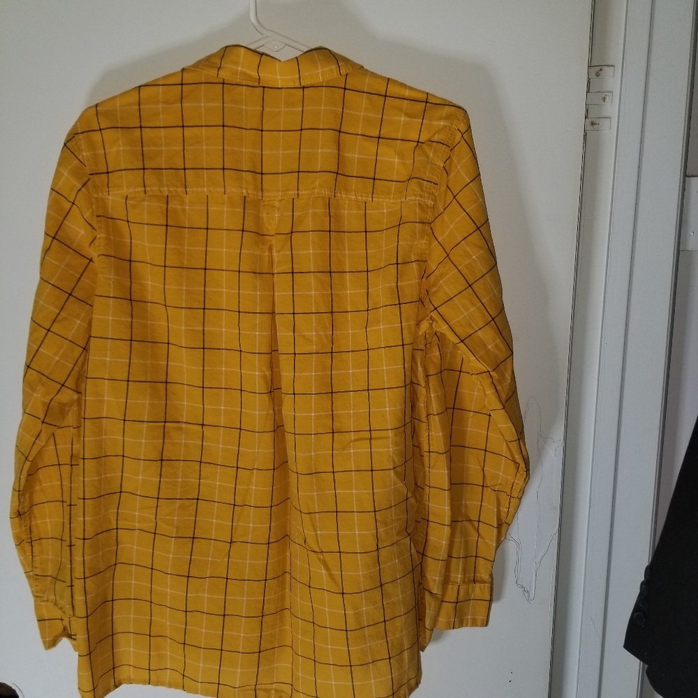 Long sleeve button down top - Picture 2 of 3